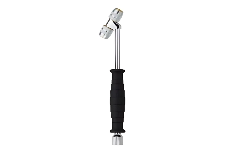Dual Foot Lock-On Air Chuck