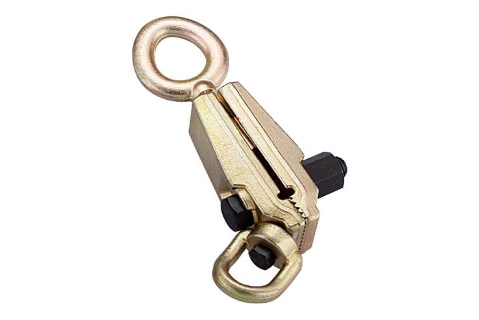 Small Pull Clamp with Right Angle Pull