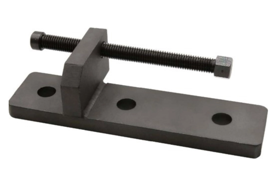 VOLVO(FM) Oil Cooler Installer