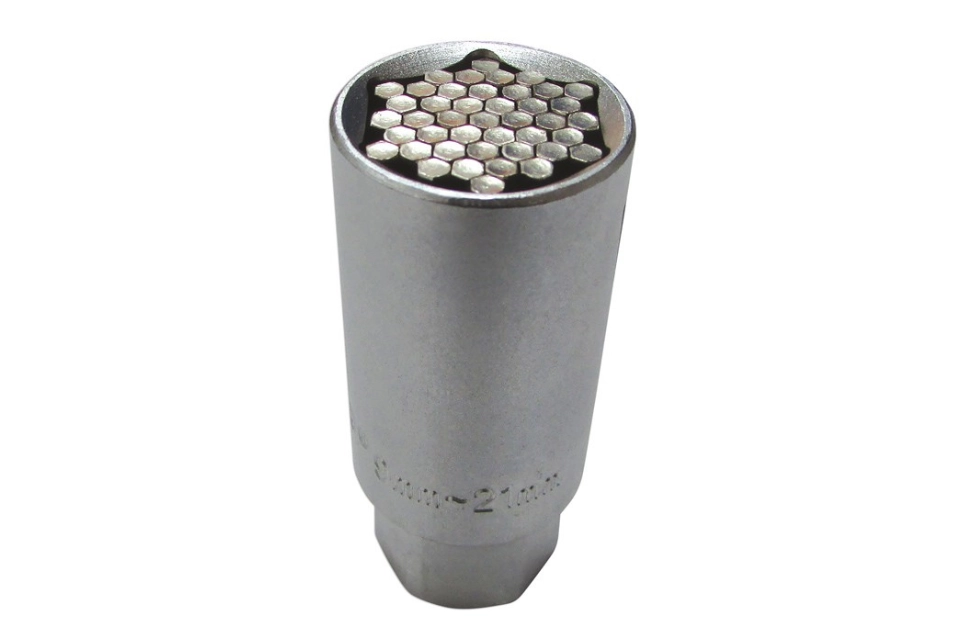 1/2" Universal Socket