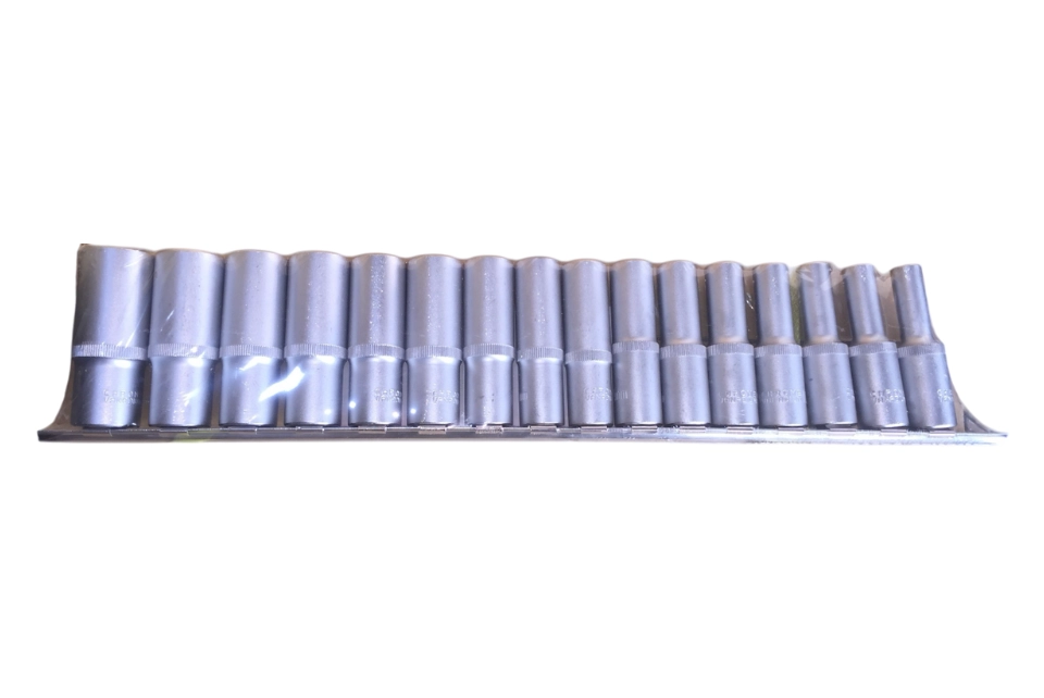 1/2"DR. Metric Deep Hand Socket SQDR. 12 PT 16 Pcs